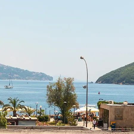 Post Office Center Apartman Budva