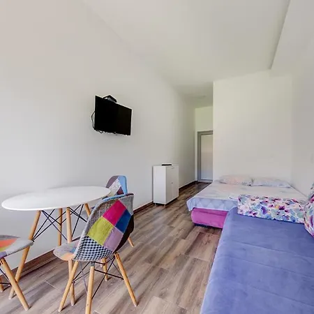 Post Office Center Apartman Budva